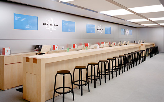 apple-store-new-york-5th-avenue-genius-bar