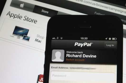 Apple_store_paypal