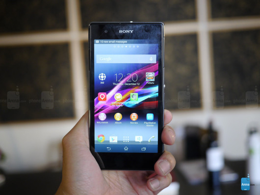 04-Sony-Xperia-Z1S-hands-on-01