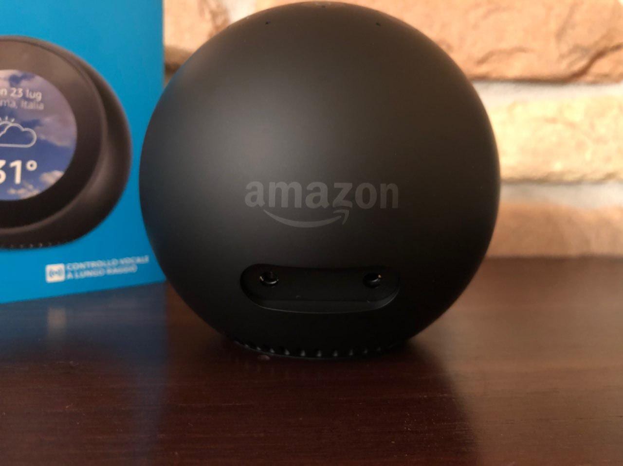 Abbiamo provato l' Echo Spot: l'altoparlante intelligente con schermo  da 64mm