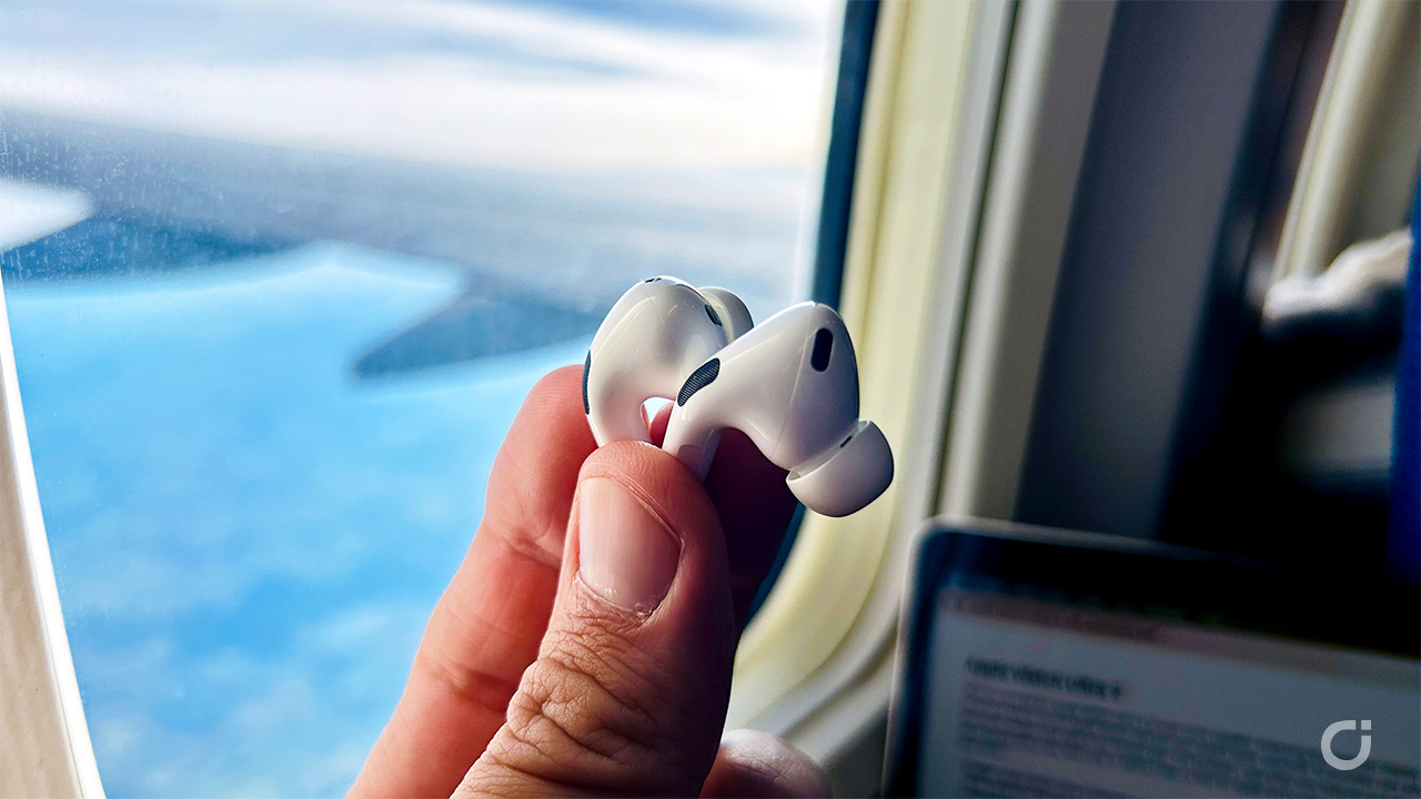 AirPods con fotocamere integrate: Apple sta lavorando ad un progetto rivoluzionario