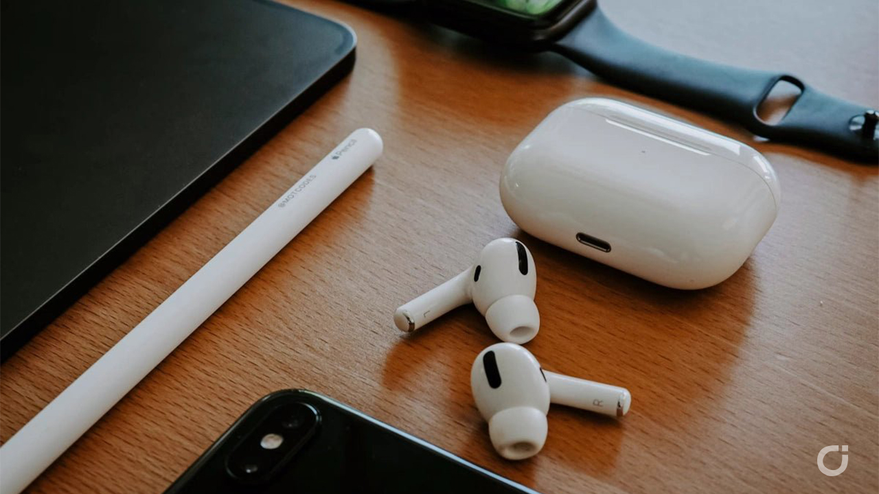 Apple rivela finalmente come aggiornare il firmware degli AirPods: tutti i passaggi